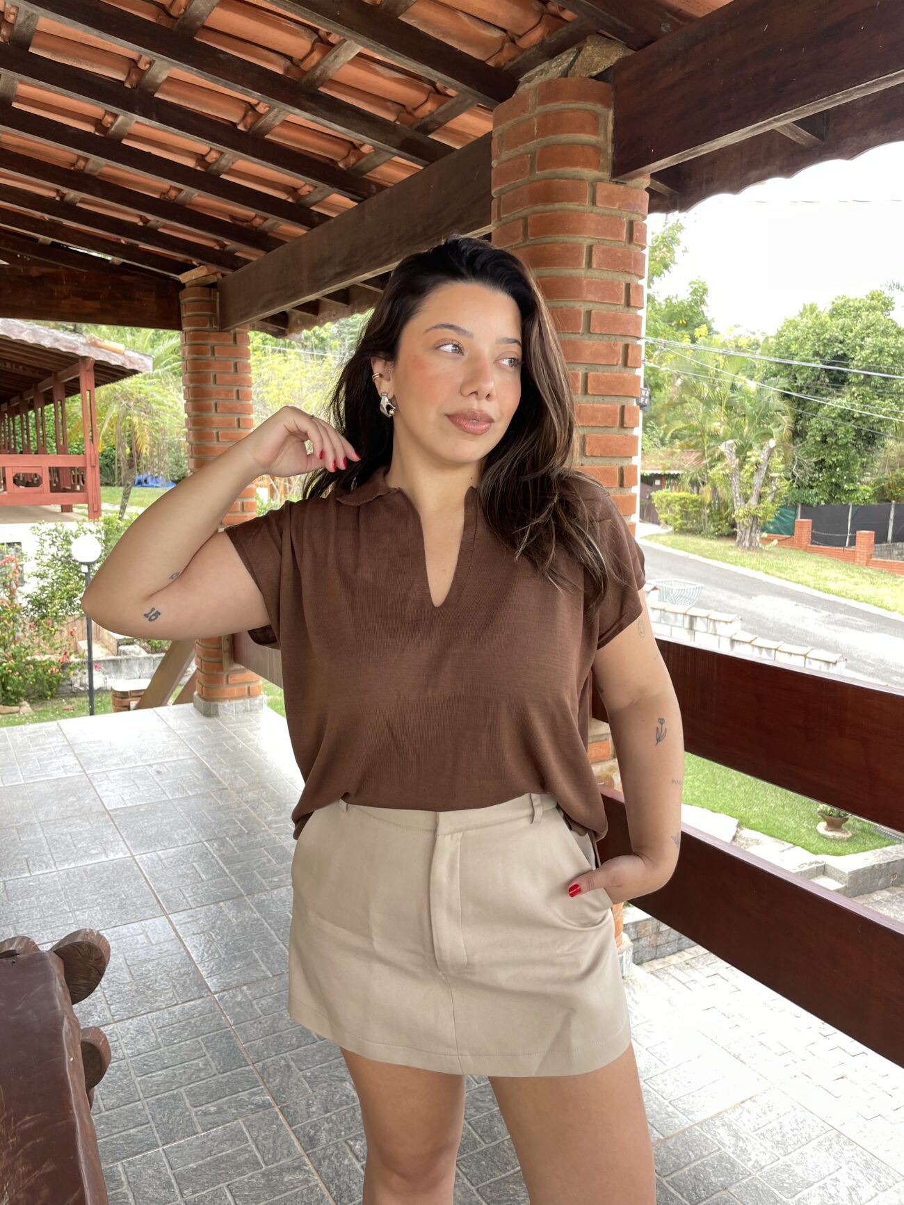 Blusa Polo Flávia - Marrom - Image 2